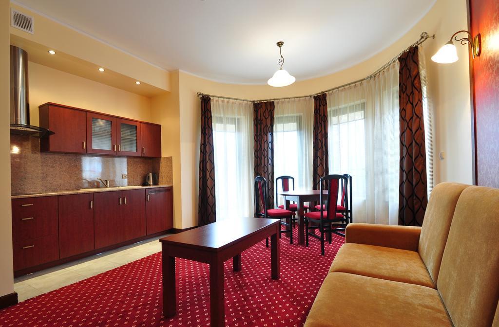 Apartamenty Continental Криниця-Морська Екстер'єр фото